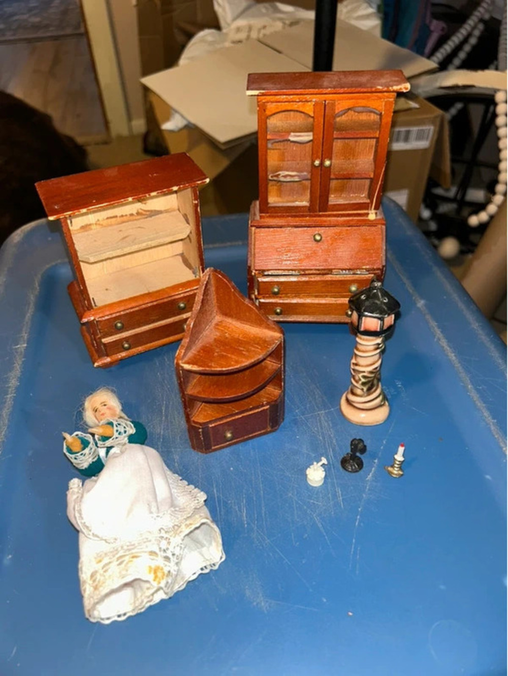 Vintage doll house lot